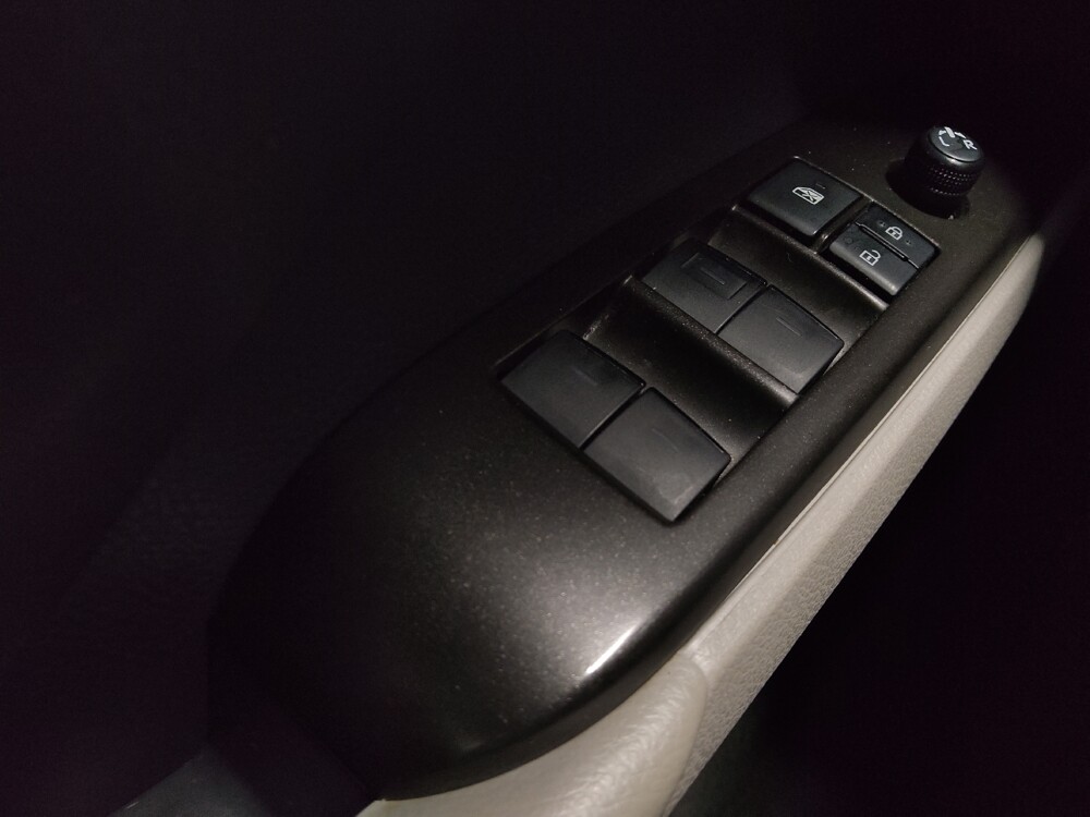 2021 Toyota Camry in Knoxville, TN 37923 - 18110701 27