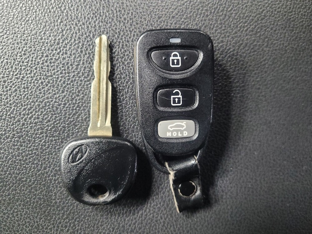 2018 Hyundai Elantra in Augusta, GA 30907 - 18110713 32