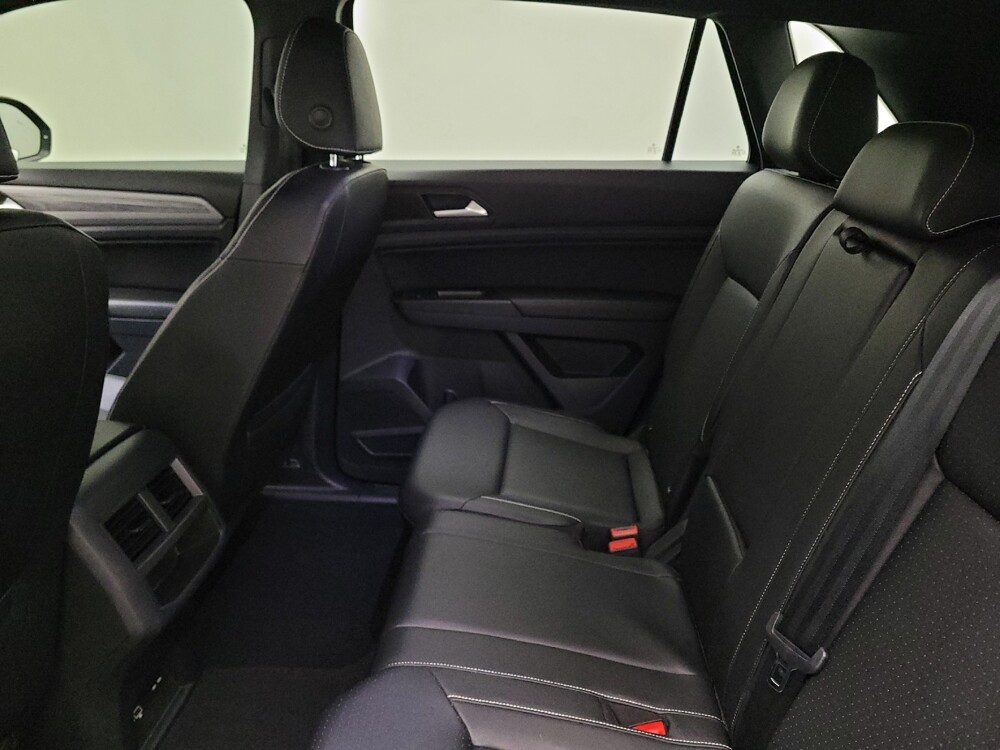 2020 Volkswagen Atlas in Cincinnati, OH 45255 - 18110733 18