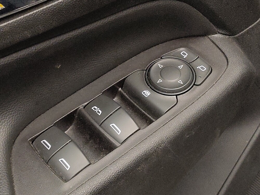 2020 Chevrolet Equinox in Arlington, TX 76011 - 18110735 27