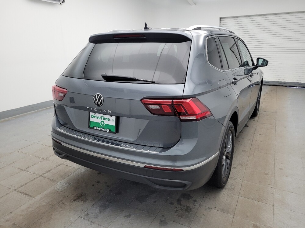 2022 Volkswagen Tiguan in Cincinnati, OH 45255 - 18110737 7