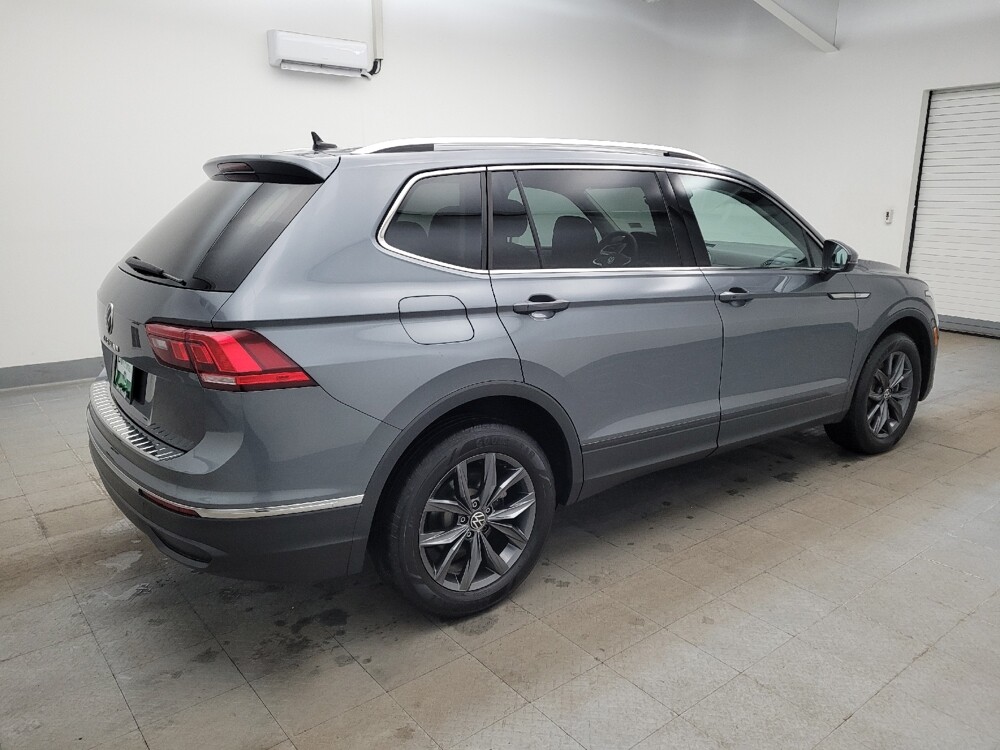 2022 Volkswagen Tiguan in Cincinnati, OH 45255 - 18110737 10