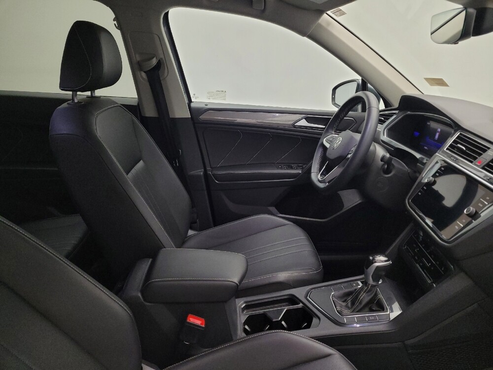 2022 Volkswagen Tiguan in Cincinnati, OH 45255 - 18110737 21