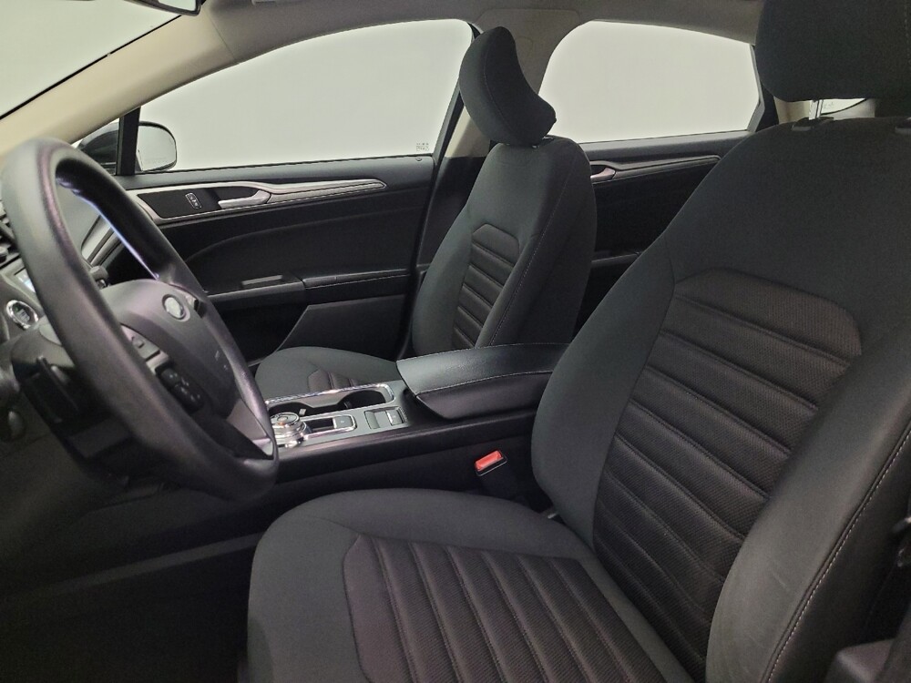 2019 Ford Fusion in Mesa, AZ 85210 - 18110754 17