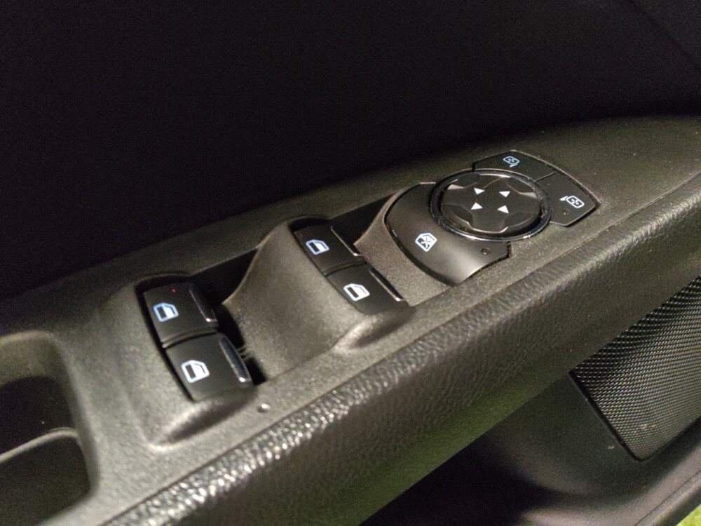 2019 Ford Fusion in Mesa, AZ 85210 - 18110754 27