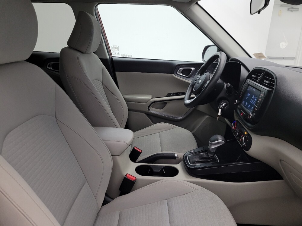 2020 Kia Soul in Phoenix, AZ 85015 - 18110759 21