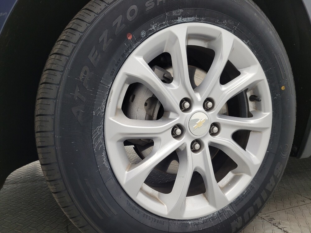 2019 Chevrolet Equinox in Phoenix, AZ 85015 - 18110765 31