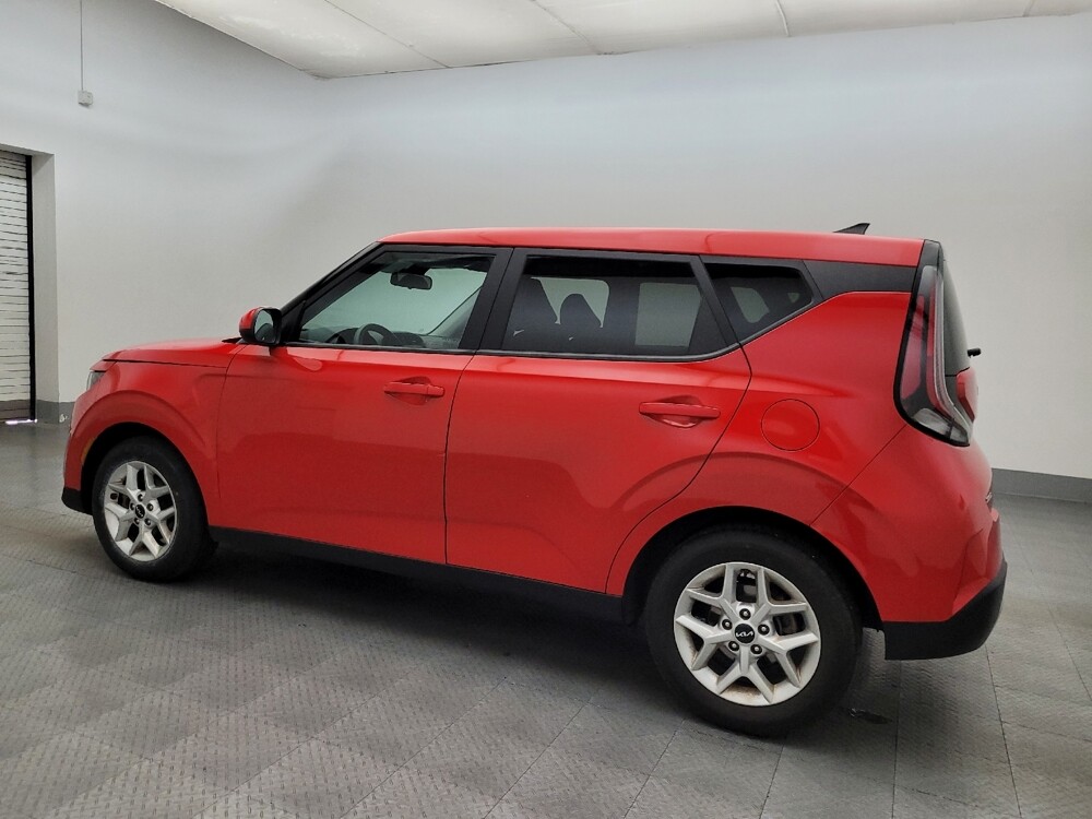 2023 Kia Soul in Glendale, AZ 85301 - 18110768 3