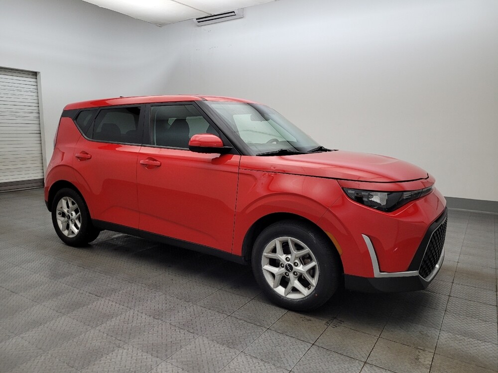 2023 Kia Soul in Glendale, AZ 85301 - 18110768 11