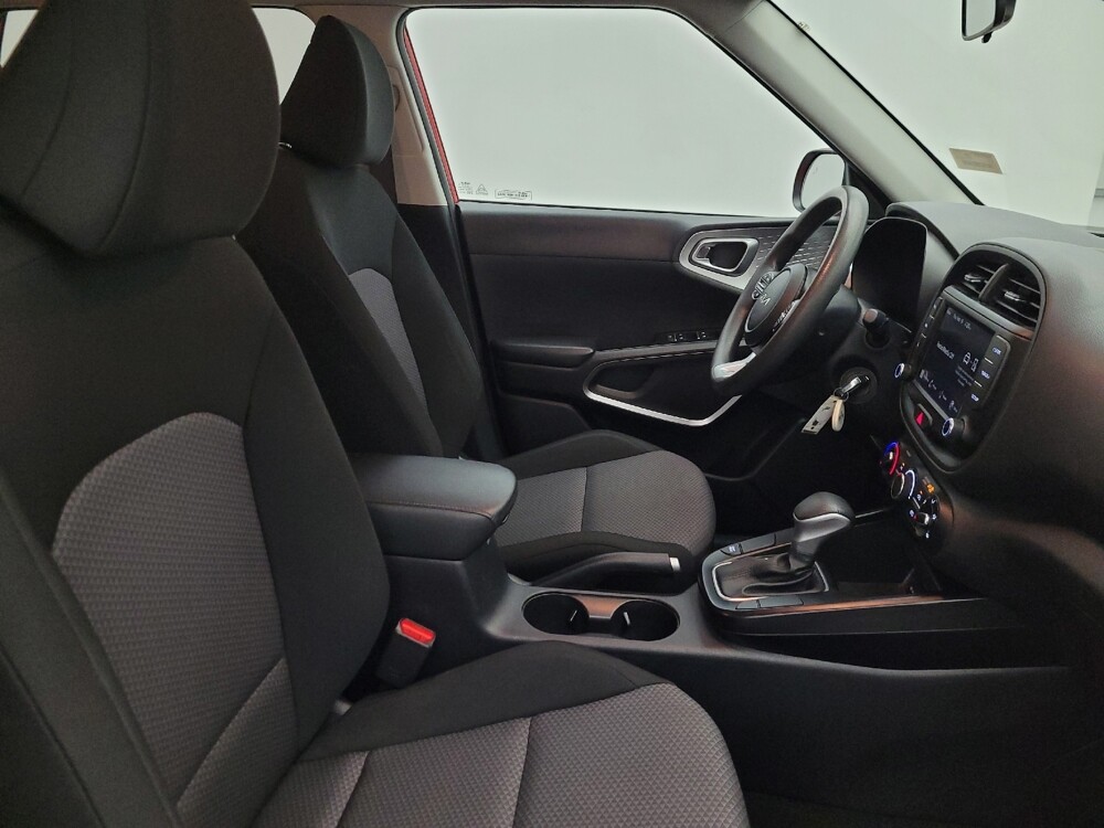 2023 Kia Soul in Glendale, AZ 85301 - 18110768 21