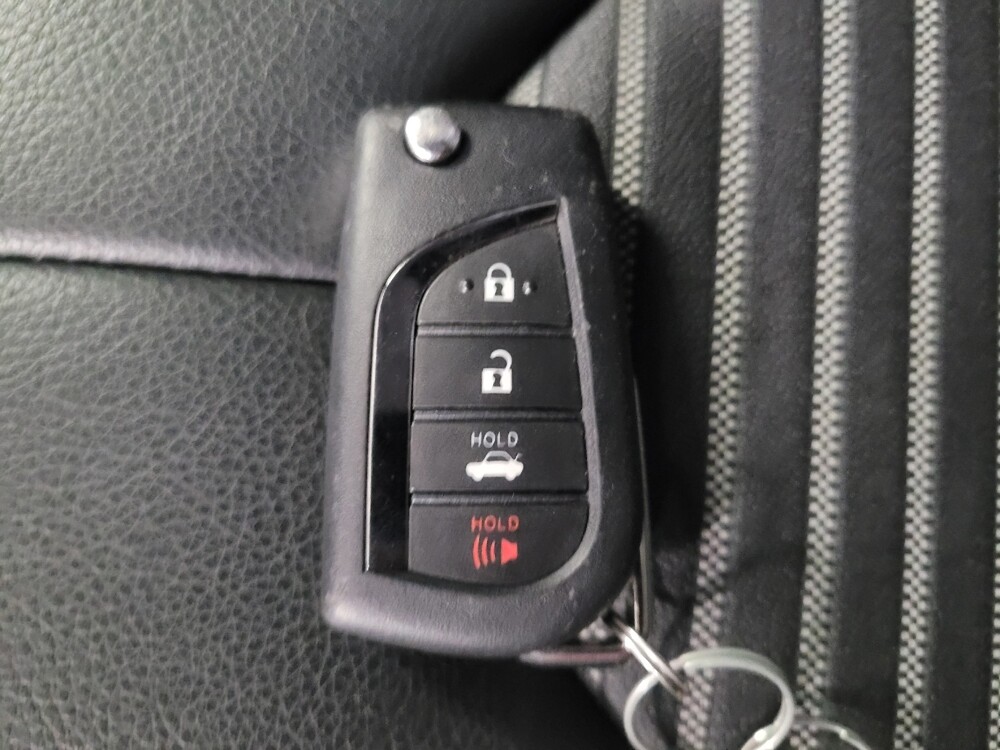 2023 Toyota Camry in Tampa, FL 33612 - 18110775 32