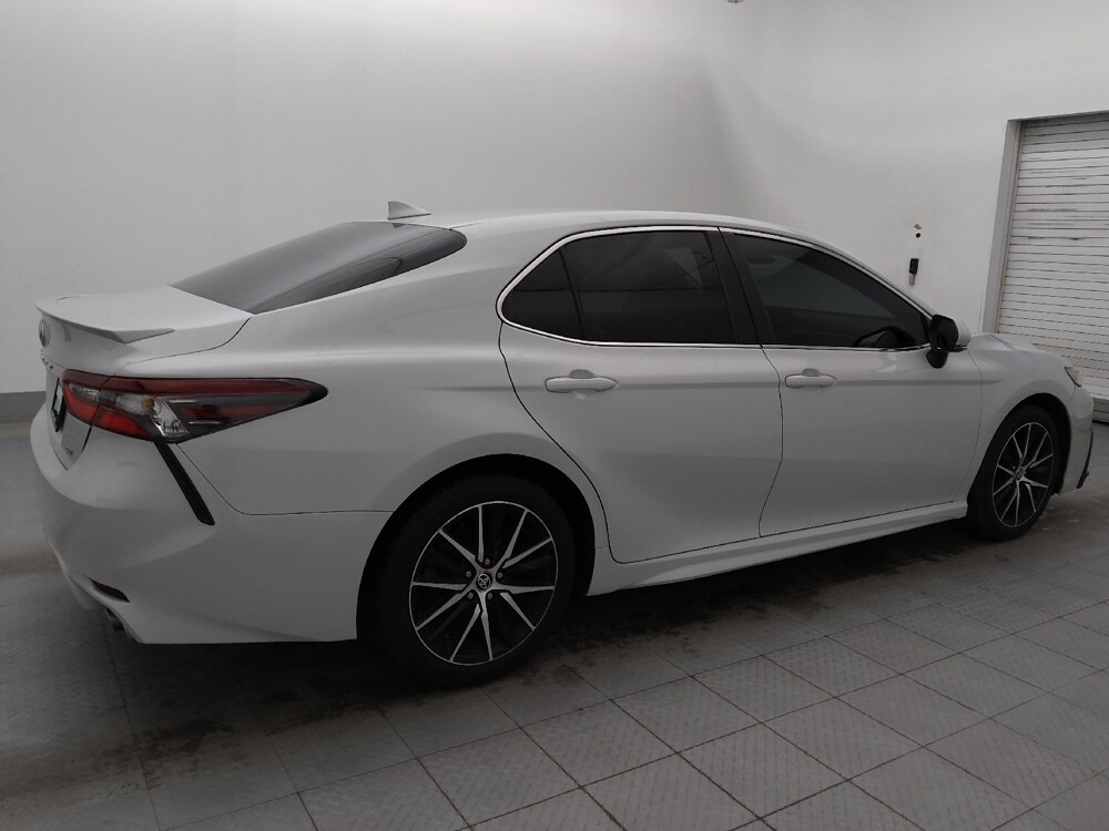 2023 Toyota Camry in Tampa, FL 33612 - 18110775 10