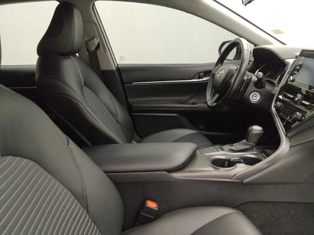 2023 Toyota Camry in Tampa, FL 33612 - 18110775 21