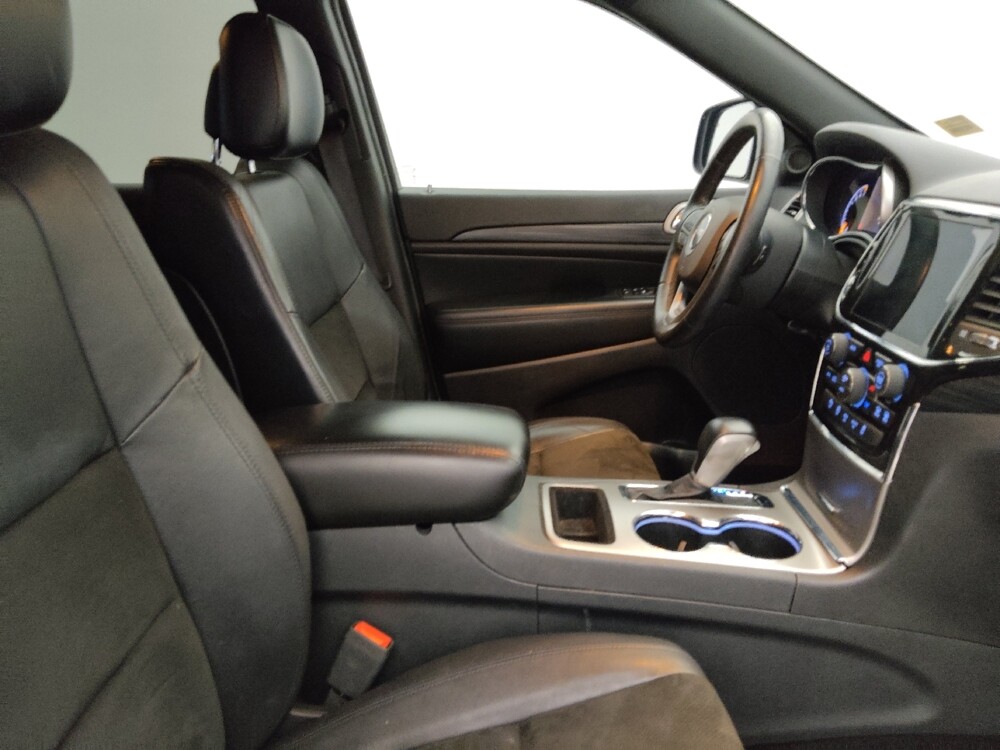 2019 Jeep Grand Cherokee in Tampa, FL 33612 - 18110779 21