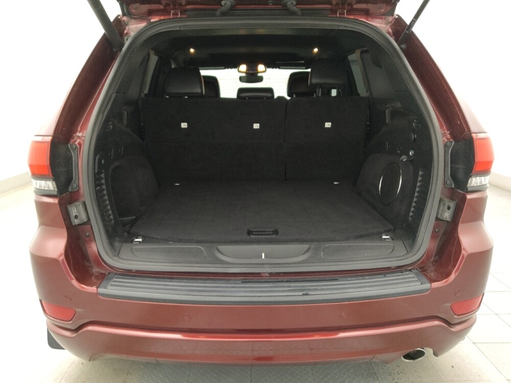 2019 Jeep Grand Cherokee in Tampa, FL 33612 - 18110779 29