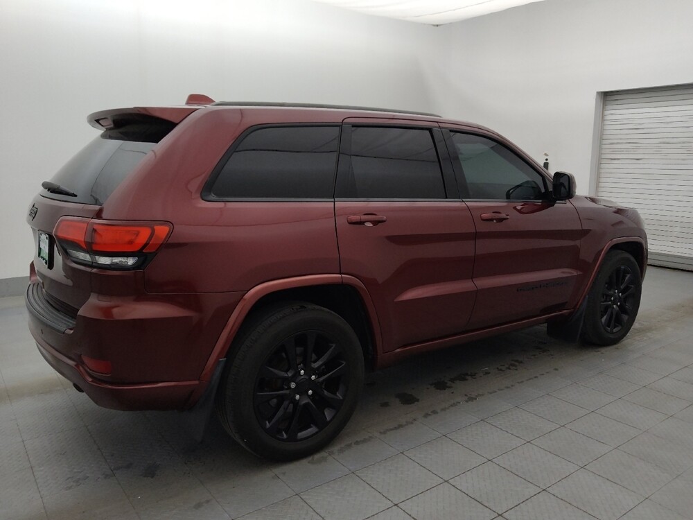 2019 Jeep Grand Cherokee in Tampa, FL 33612 - 18110779 10