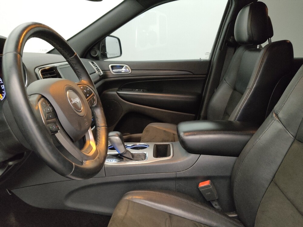 2019 Jeep Grand Cherokee in Tampa, FL 33612 - 18110779 17