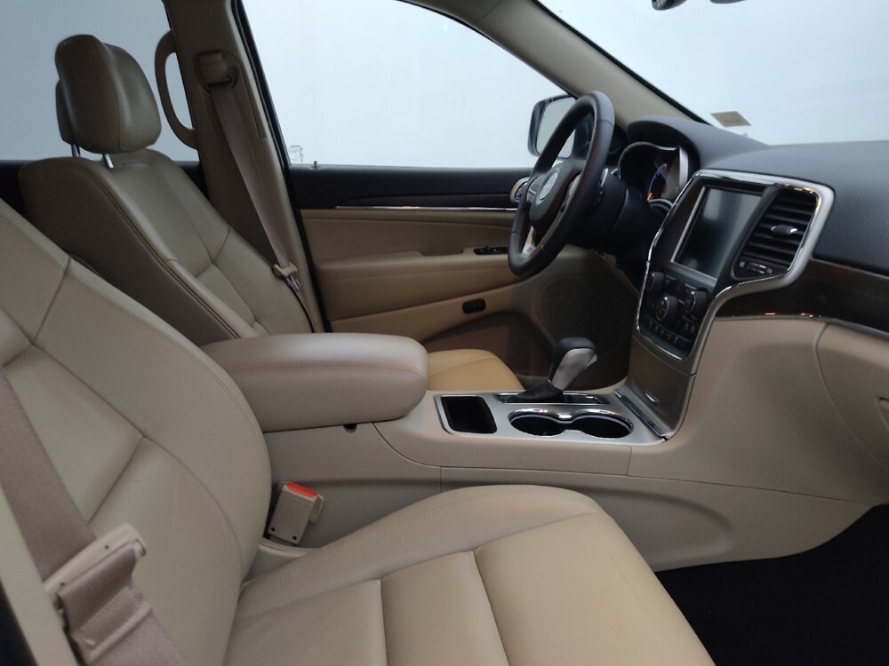 2017 Jeep Grand Cherokee in Tampa, FL 33612 - 18110784 21