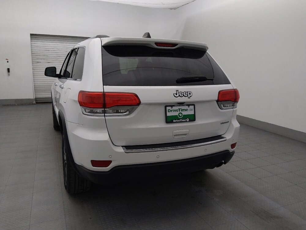 2017 Jeep Grand Cherokee in Tampa, FL 33612 - 18110784 6