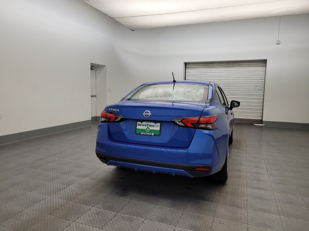 2021 Nissan Versa in Glendale, AZ 85301 - 18110802 7