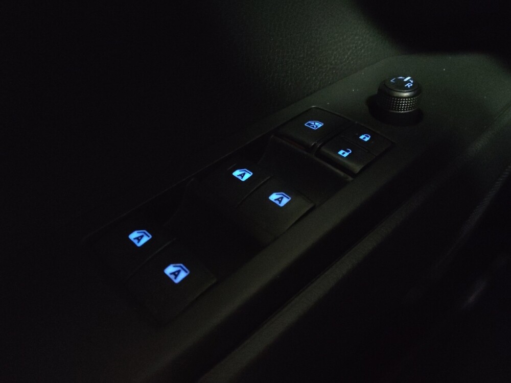 2020 Toyota Camry in Kissimmee, FL 34744 - 18110804 27