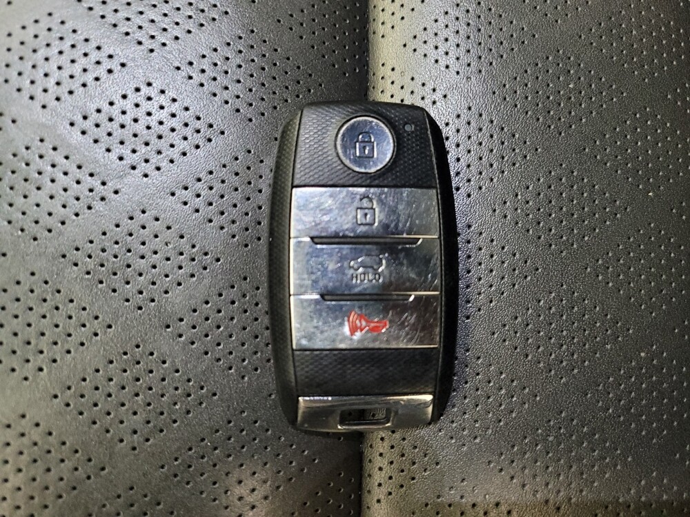 2016 Kia Sorento in Kissimmee, FL 34744 - 18110806 32