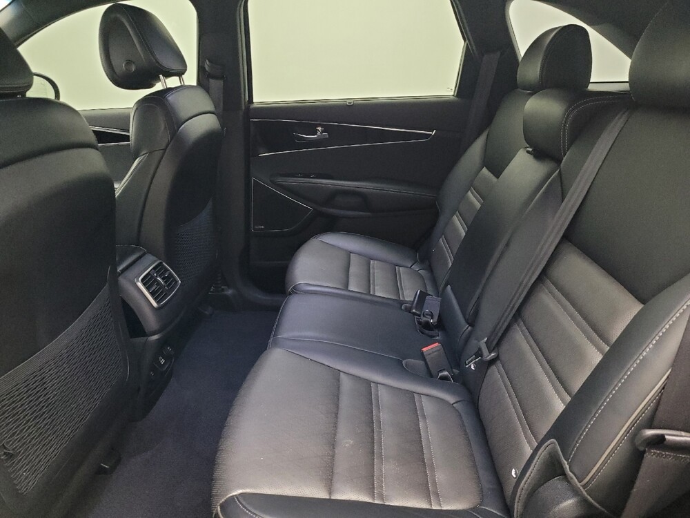 2016 Kia Sorento in Kissimmee, FL 34744 - 18110806 18