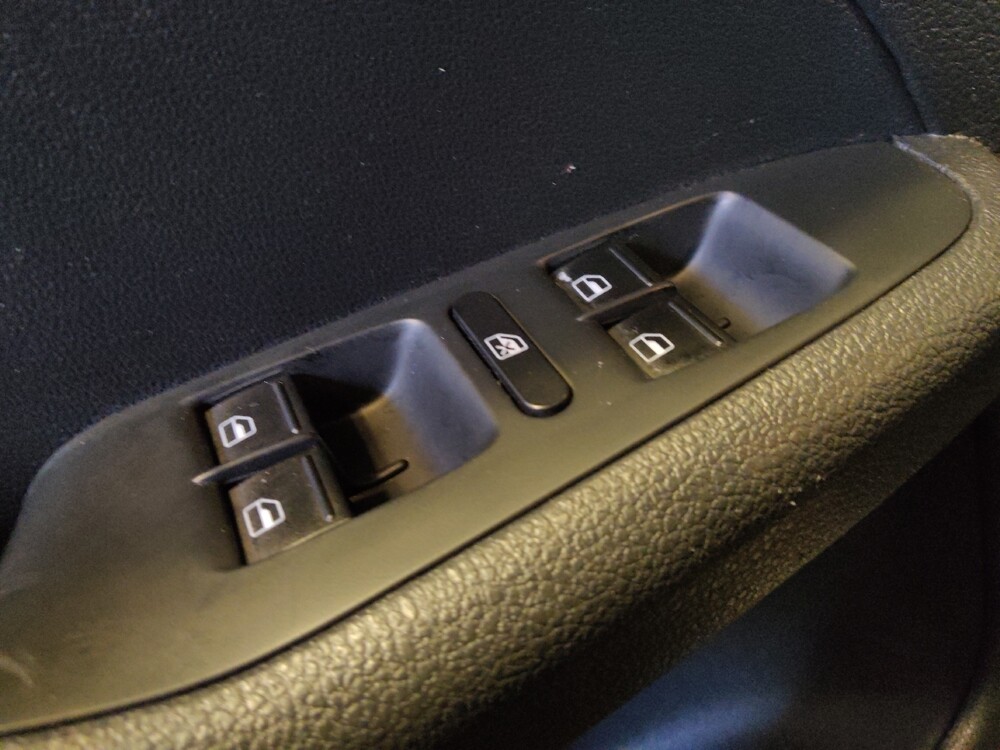 2016 Volkswagen Jetta in Mesa, AZ 85210 - 18110808 27