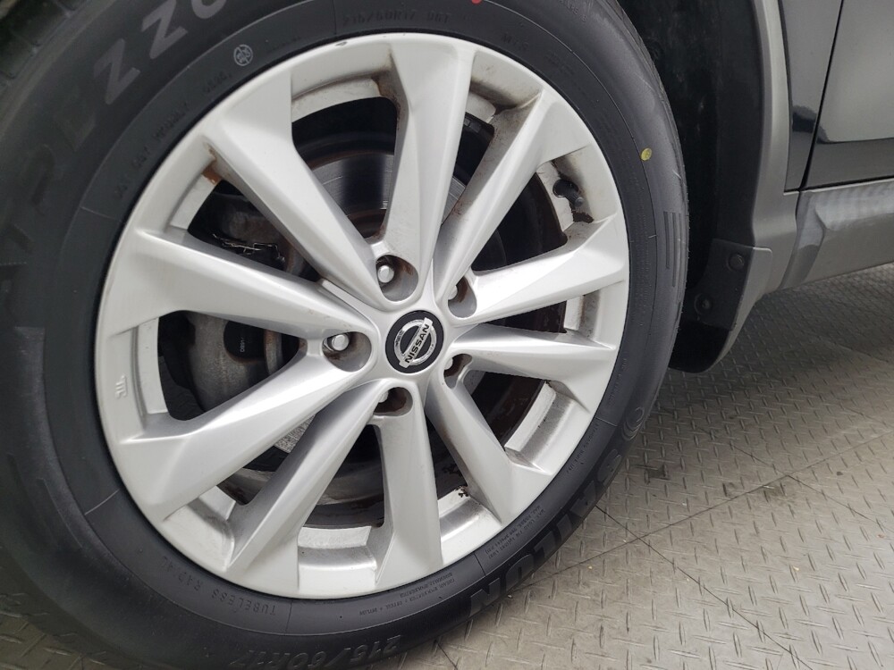 2019 Nissan Rogue Sport in Jacksonville, FL 32210 - 18110810 31