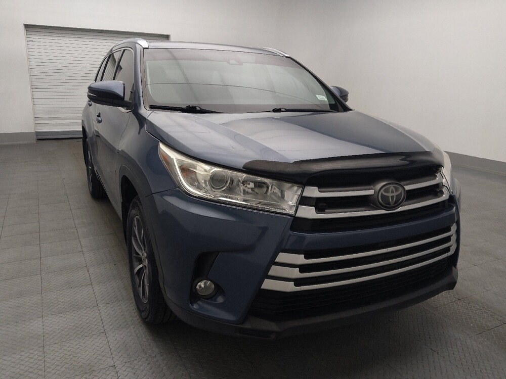 2018 Toyota Highlander in Gainesville, FL 32609 - 18110813 14