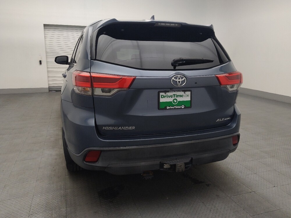 2018 Toyota Highlander in Gainesville, FL 32609 - 18110813 6