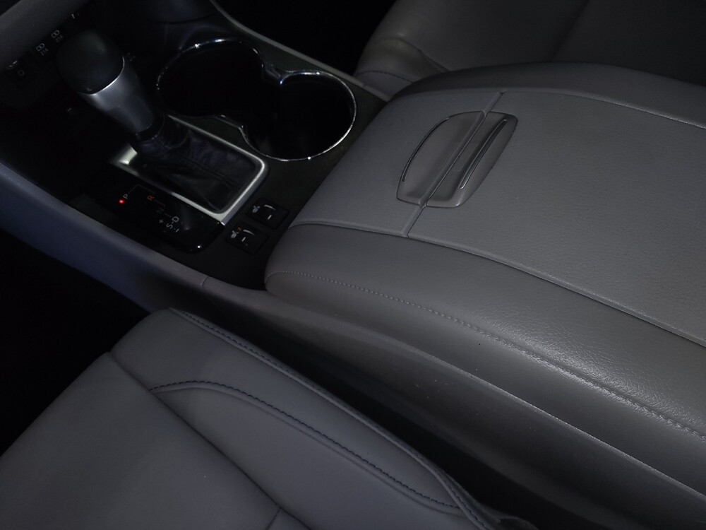 2018 Toyota Highlander in Gainesville, FL 32609 - 18110813 26