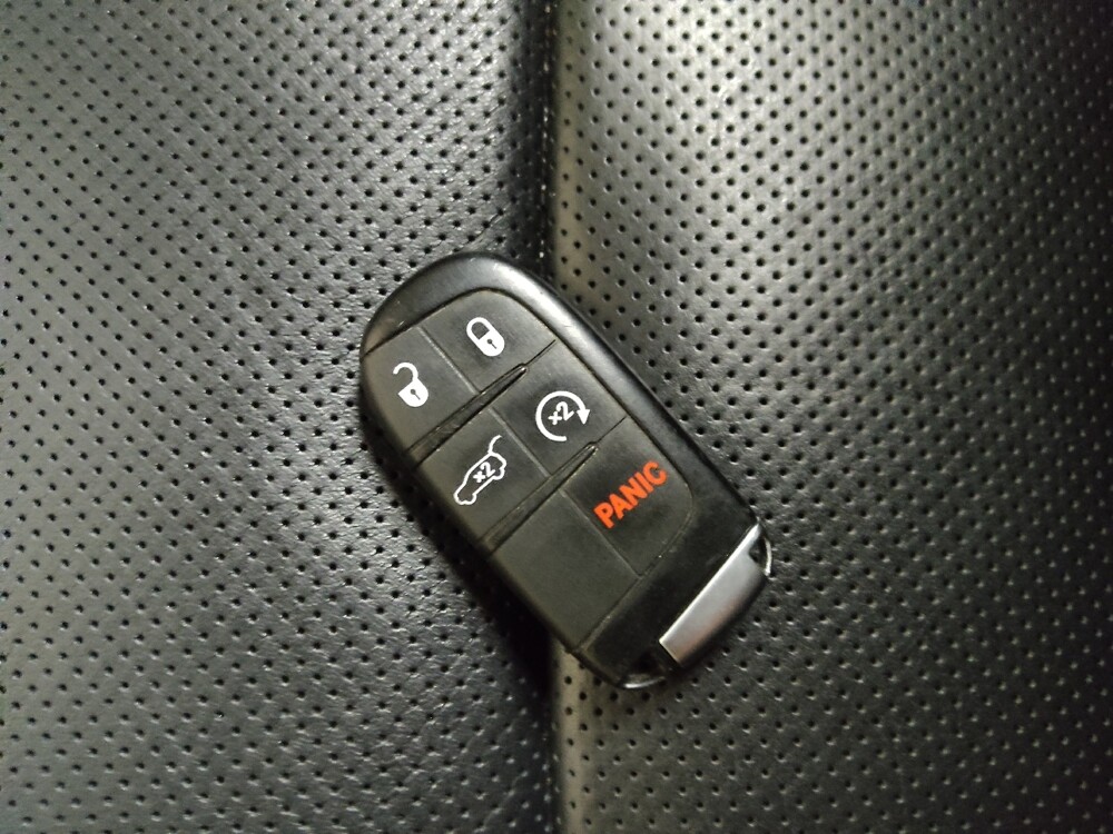 2020 Jeep Grand Cherokee in Columbia, SC 29210 - 18110829 32