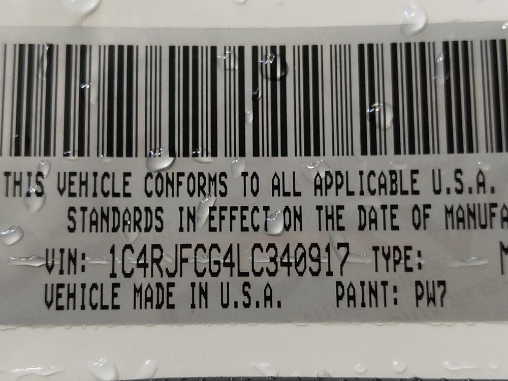 2020 Jeep Grand Cherokee in Columbia, SC 29210 - 18110829 33