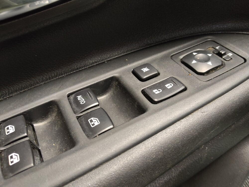 2018 Mitsubishi Outlander in Greenville, SC 29607 - 18110835 27