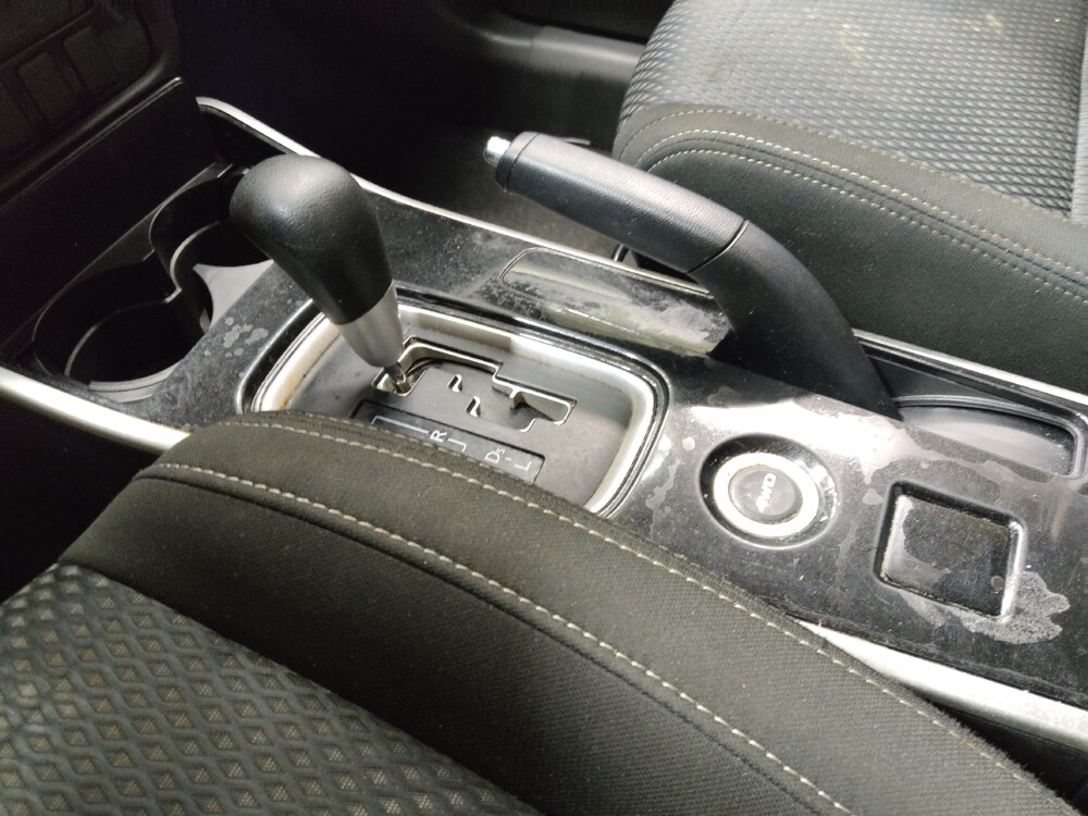 2018 Mitsubishi Outlander in Greenville, SC 29607 - 18110835 26