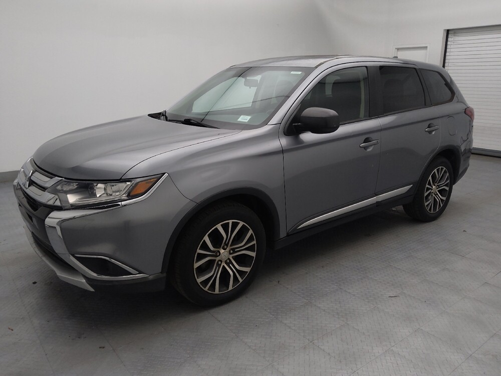 2018 Mitsubishi Outlander in Greenville, SC 29607 - 18110835 2