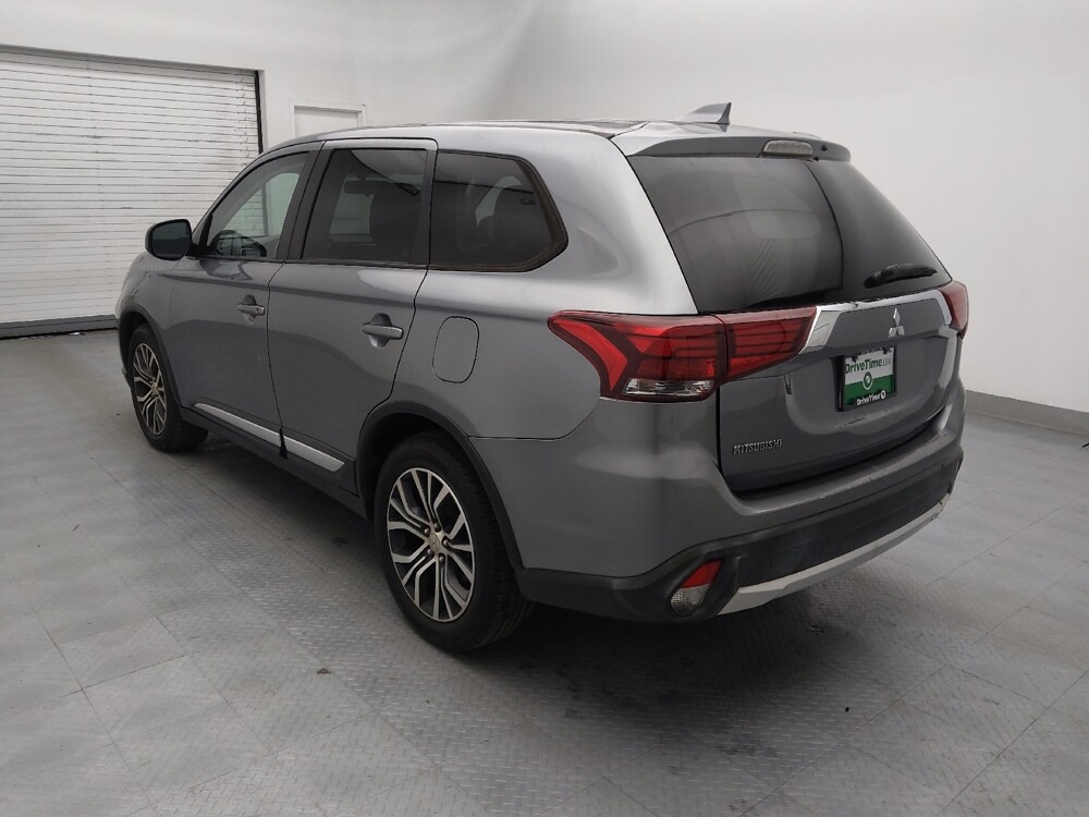 2018 Mitsubishi Outlander in Greenville, SC 29607 - 18110835 6