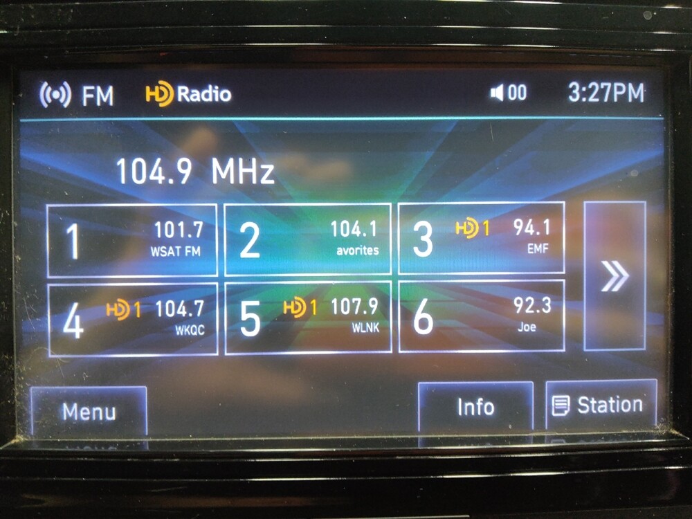 2018 Mitsubishi Outlander in Greenville, SC 29607 - 18110835 25