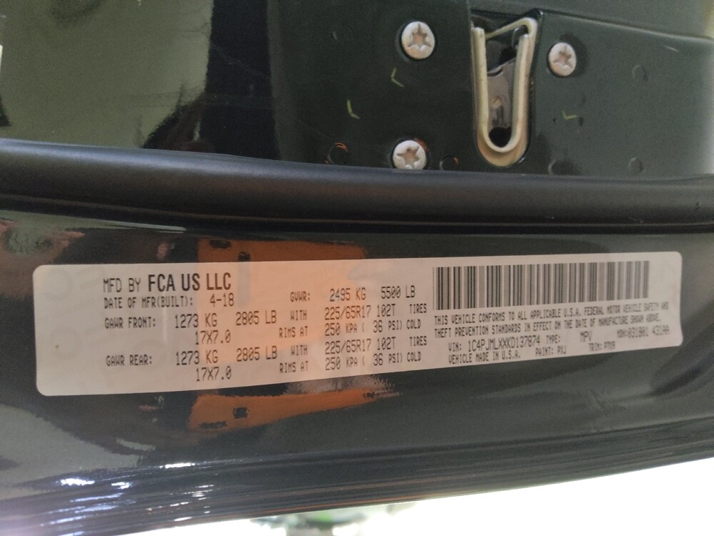 2019 Jeep Cherokee in Columbia, SC 29210 - 18110838 33