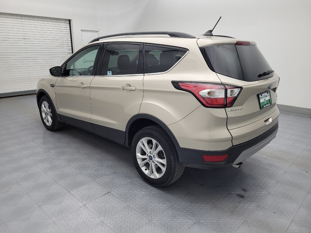 2018 Ford Escape in Conway, SC 29526 - 18110840 3