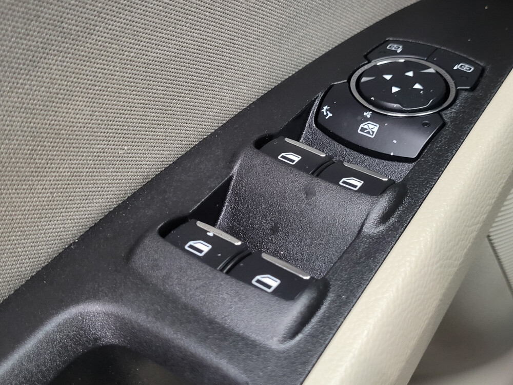 2020 Ford Fusion in Memphis, TN 38115 - 18110850 27