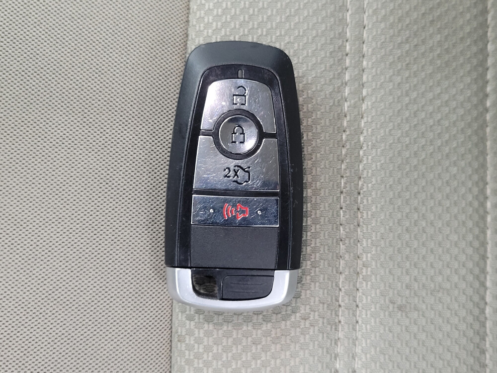 2020 Ford Fusion in Memphis, TN 38115 - 18110850 32