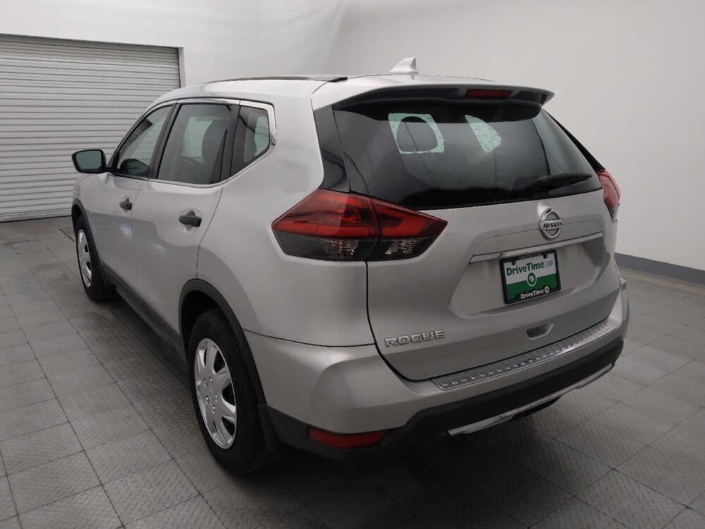 2018 Nissan Rogue in Houston, TX 77060 - 18110874 5