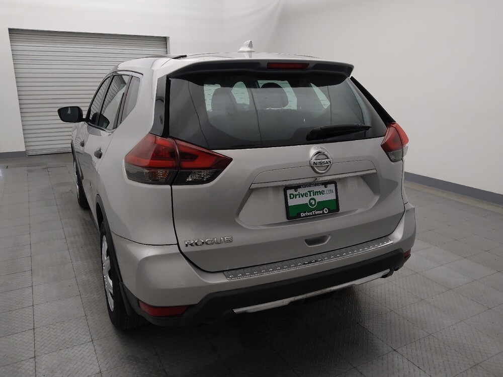 2018 Nissan Rogue in Houston, TX 77060 - 18110874 6