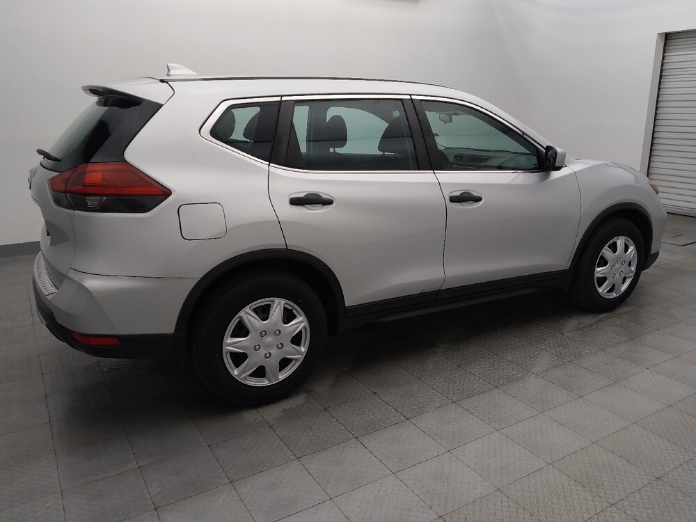 2018 Nissan Rogue in Houston, TX 77060 - 18110874 10