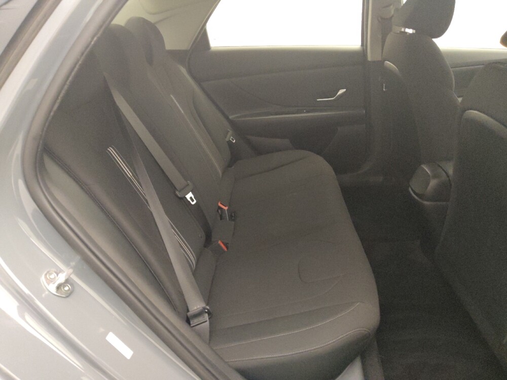 2022 Hyundai Elantra in Metairie, LA 70006 - 18110881 19