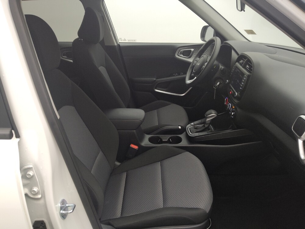 2025 Kia Soul in Houston, TX 77060 - 18110888 21