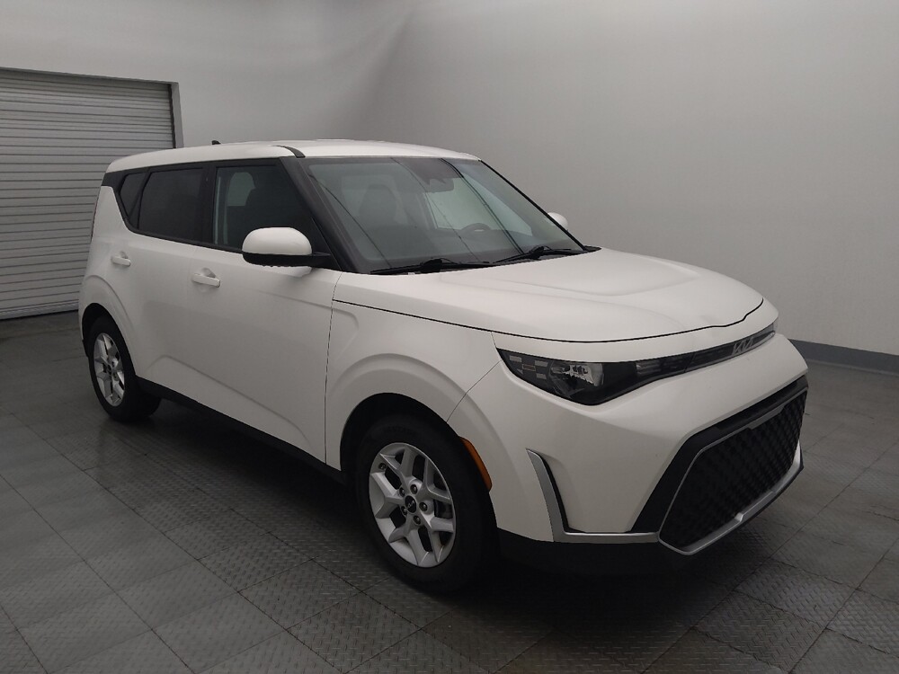 2025 Kia Soul in Houston, TX 77060 - 18110888 13
