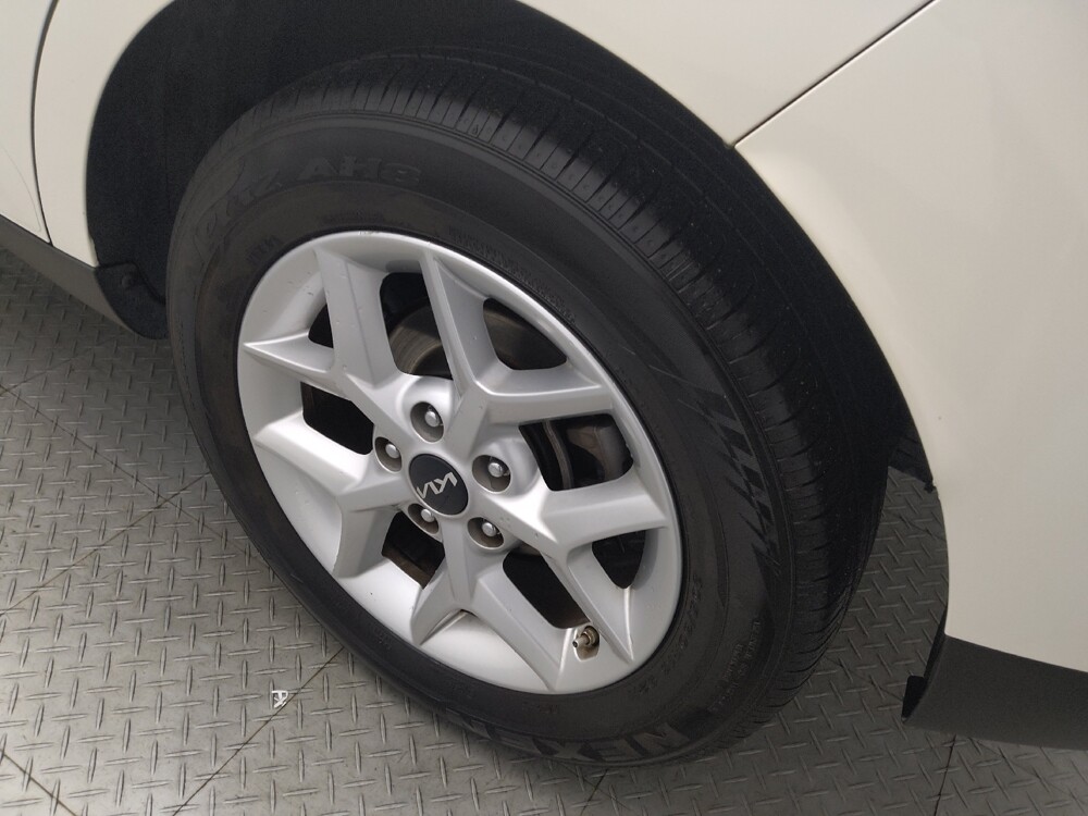 2025 Kia Soul in Houston, TX 77060 - 18110888 31